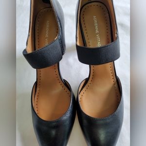 Adrienne Vittadini Norst pumps, size 9
